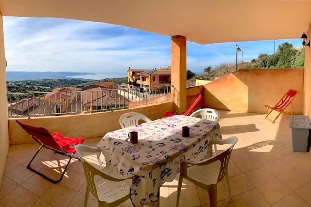 Casa Smeralda - Piscina E Vista Sul Mare! Trinità dʼAgultu Eksteriør bilde