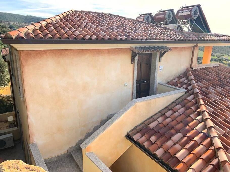 Casa Smeralda - Piscina E Vista Sul Mare! Trinità dʼAgultu Eksteriør bilde